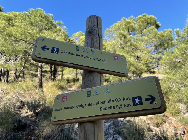Parte del sendero de la Gran Senda de Málaga Parte del sendero de la Gran Senda de Málaga