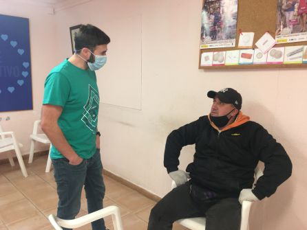 José Luis Gómez y un usuario. José Luis Gómez y un usuario.
