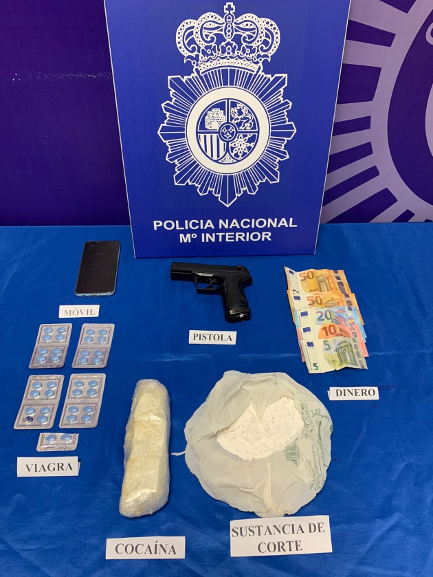 Fotografía del material incautado por la Policía Nacional en Lugo. Fotografía del material incautado por la Policía Nacional en Lugo.