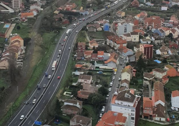 Control aéreo del tráfico en la Avenida de Buenos Aires de Vigo. Control aéreo del tráfico en la Avenida de Buenos Aires de Vigo.