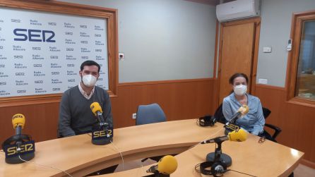 Pilar de Salazar y Carlos Martínez Pilar de Salazar y Carlos Martínez