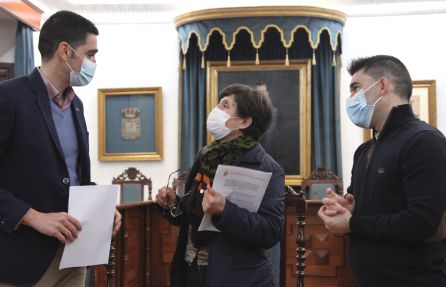 Firma del acuerdo entre el ayuntamiento de Alcala la Real y la ELA de Mures Firma del acuerdo entre el ayuntamiento de Alcala la Real y la ELA de Mures