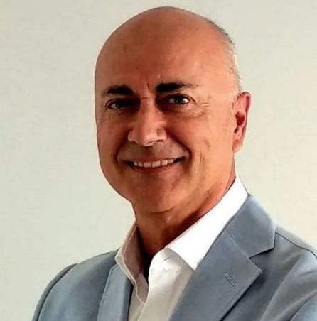Antonio Garrido, escritor. Antonio Garrido, escritor.