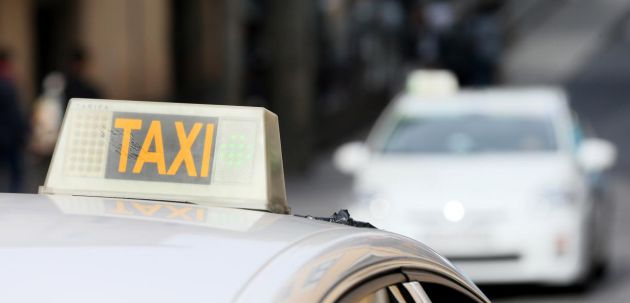 La Federación del Taxi de Castilla-La Mancha califica de “preocupante y agobiante”, la situación que atraviesa el sector actualmente. La Federación del Taxi de Castilla-La Mancha califica de “preocupante y agobiante”, la situación que atraviesa el sector actualmente.