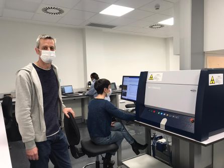 Gorka Arana, investigador del departamento de Química Analítica de la UPV/EHU Gorka Arana, investigador del departamento de Química Analítica de la UPV/EHU