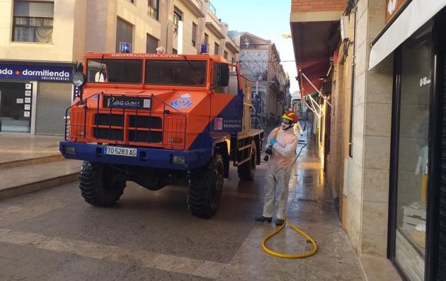 Imagen de una de las desinfecciones de las calles de Valdepeñas, durante la jornada del 25 de marzo 2020 Imagen de una de las desinfecciones de las calles de Valdepeñas, durante la jornada del 25 de marzo 2020