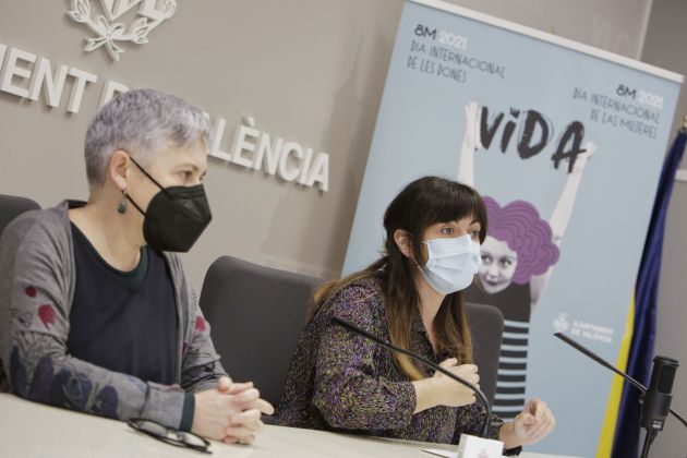 Lucía Beamud, concejala de Igualdad y Pilar Rodríguez, creativa de la campaña Lucía Beamud, concejala de Igualdad y Pilar Rodríguez, creativa de la campaña