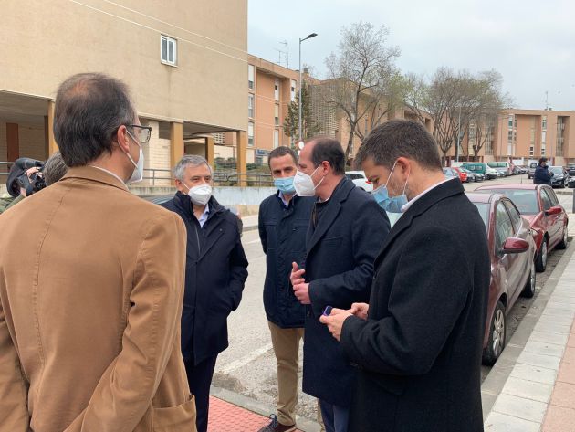 Alcalde, concejales y técnicos en el barrio de La Rambla Alcalde, concejales y técnicos en el barrio de La Rambla