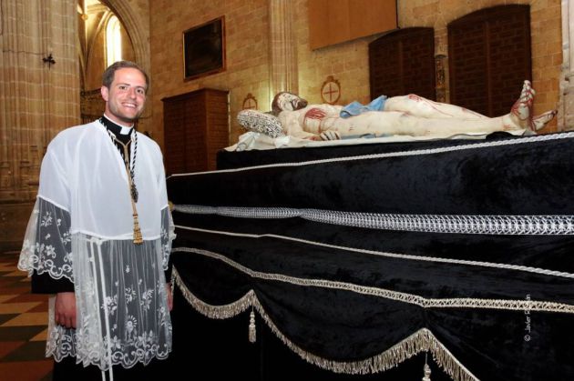 Daniel Cuesta, jesuita y cofrade segoviano de la Feligresía de San Andrés Daniel Cuesta, jesuita y cofrade segoviano de la Feligresía de San Andrés