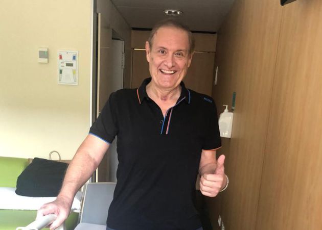 El facultativo ya recuperado todavía debe acudir a sesiones de Fisioterapia El facultativo ya recuperado todavía debe acudir a sesiones de Fisioterapia