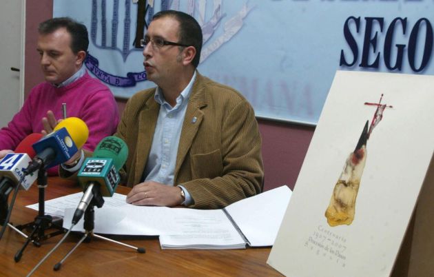 José Luis Huertas, junto a David Santamera en un acto como presidente de la Junta de Cofradías de Segovia José Luis Huertas, junto a David Santamera en un acto como presidente de la Junta de Cofradías de Segovia