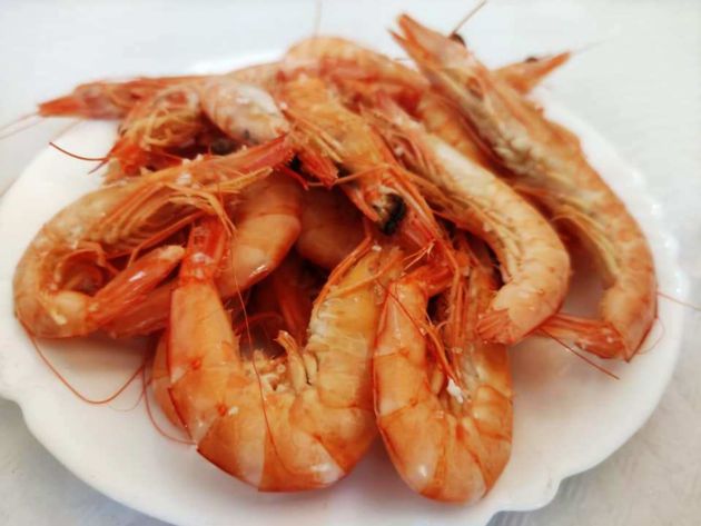 Cuarto de gambas cocidas Cuarto de gambas cocidas