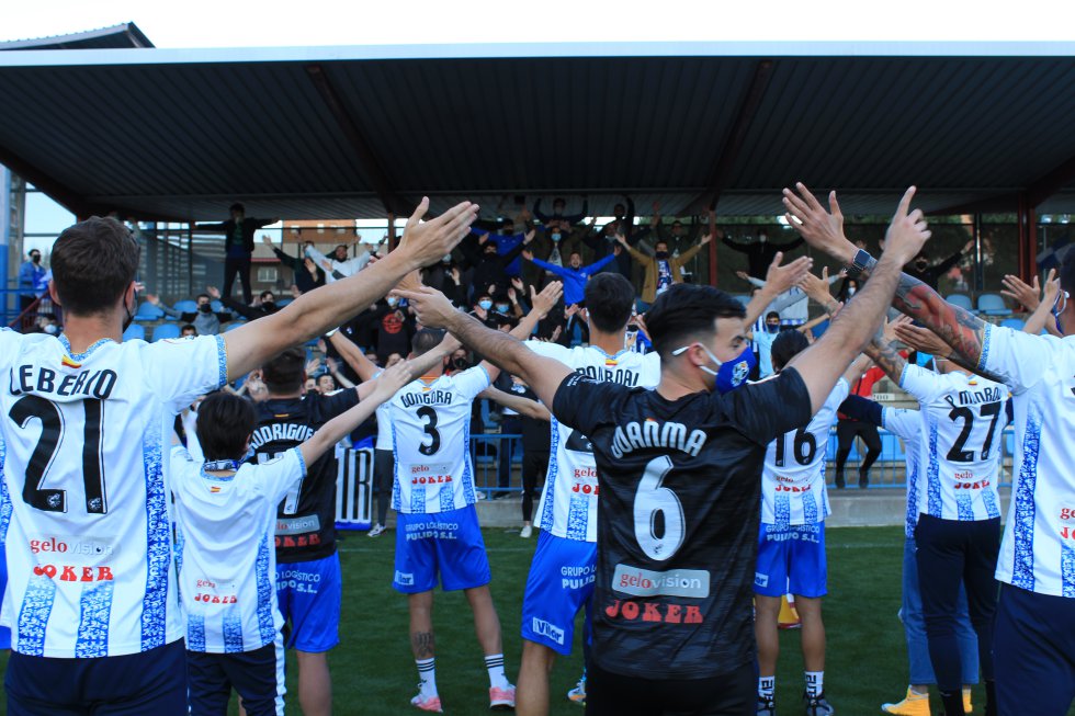 El Talavera en 1ª RFEF: así se ha vivido la celebración en el Prado El Talavera en 1ª RFEF: así se ha vivido la celebración en el Prado
