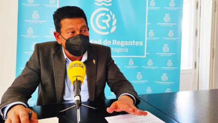 Manuel Martínez, presidente Comunidad de Regantes del Campo de Cartagena durante su entrevista Manuel Martínez, presidente Comunidad de Regantes del Campo de Cartagena durante su entrevista