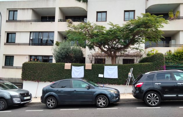 Protesta contra la tala de árbol Protesta contra la tala de árbol