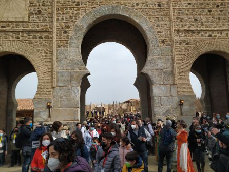 Apertura de la Puerta del Sol en Puy du Fou España Apertura de la Puerta del Sol en Puy du Fou España