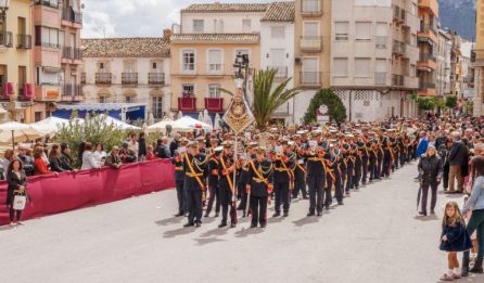 La AM Arroquia Martínez en uno de sus defiles procesionales, años pasados La AM Arroquia Martínez en uno de sus defiles procesionales, años pasados