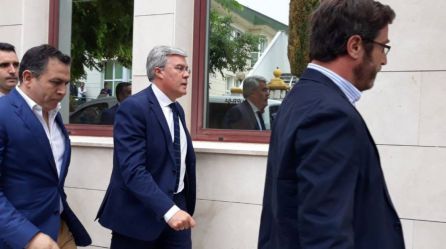Palacios junto a De Moya el día que declaró como investigado. Palacios junto a De Moya el día que declaró como investigado.