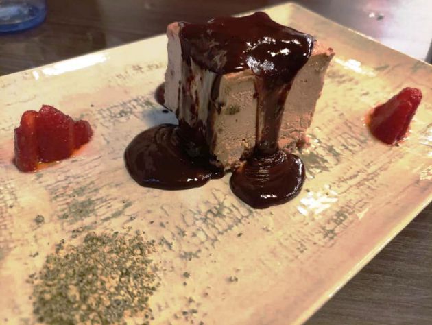Tarta de chocolate y fresa Tarta de chocolate y fresa
