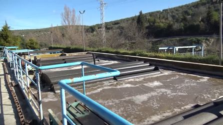 La avería en la depuradora se debe a la rotura de las cadenas de los reactores La avería en la depuradora se debe a la rotura de las cadenas de los reactores