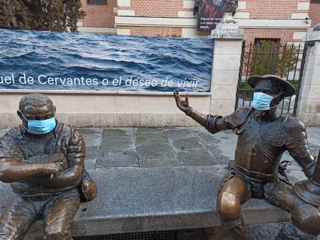 Don Quijote y Sancho con mascarilla Don Quijote y Sancho con mascarilla