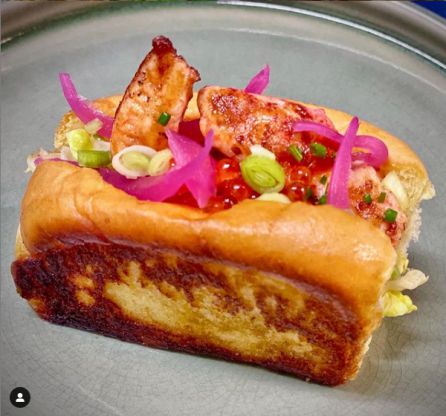 Lobster Roll Brasa, el plato estrella de Kromatiko, según Javi Vadillo Lobster Roll Brasa, el plato estrella de Kromatiko, según Javi Vadillo