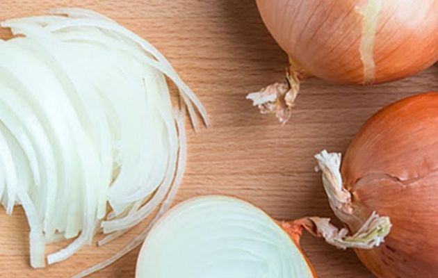 Esta compañía agroalimentaria conquense comercializa todas las variedades y calibres de cebolla en una amplia gama de formatos. Esta compañía agroalimentaria conquense comercializa todas las variedades y calibres de cebolla en una amplia gama de formatos.