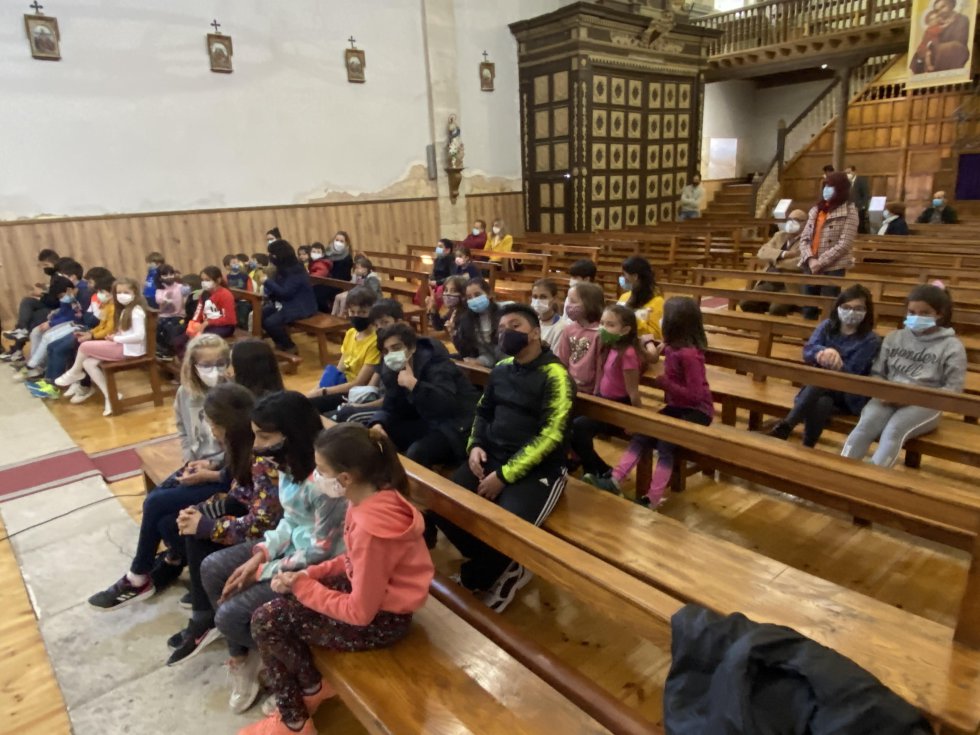 Los niños del CRA Riberduero, espectadores de primera Los niños del CRA Riberduero, espectadores de primera