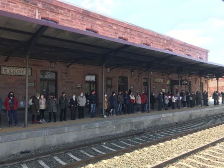 Concentración en la estación de Teruel Concentración en la estación de Teruel