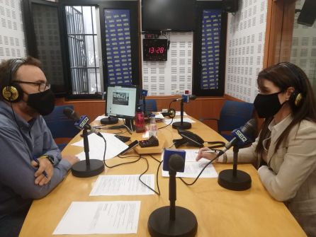 Marisa Vadillo con José Manuel León durante su intervención en el programa Hoy por Hoy Córdoba Marisa Vadillo con José Manuel León durante su intervención en el programa Hoy por Hoy Córdoba