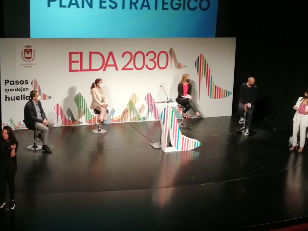 Presentación en el Teatro Castelar de Elda Presentación en el Teatro Castelar de Elda