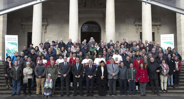 La “foto de los alaveses” La “foto de los alaveses”