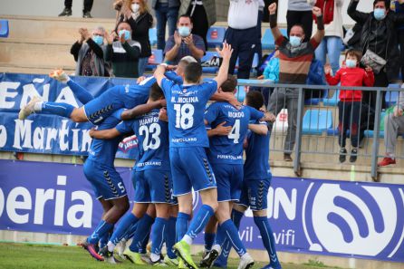 Los jugadores del Calvo Sotelo, celebrando un gol ante su afición Los jugadores del Calvo Sotelo, celebrando un gol ante su afición