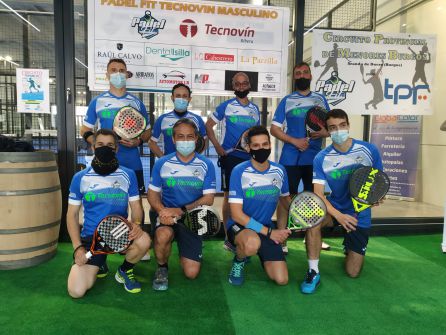 Los integrantes del equipo autonómico del Pádel Fit Tecnovin. Los integrantes del equipo autonómico del Pádel Fit Tecnovin.