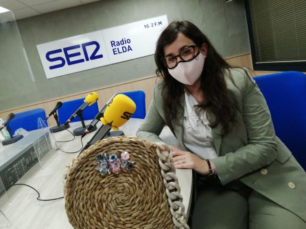 Cristina Núñez, diseñadora de bolsos de Elda Cristina Núñez, diseñadora de bolsos de Elda