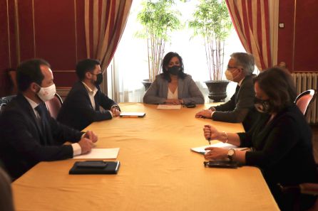 Reunión de la presidenta del Gobierno de La Rioja con los grupos parlamentarios. Reunión de la presidenta del Gobierno de La Rioja con los grupos parlamentarios.