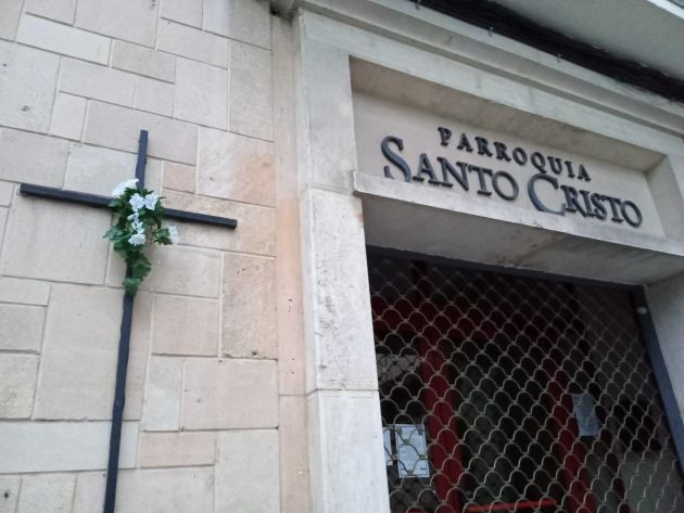 segovia: El Cristo del Mercado decora su Cruz de Mayo segovia: El Cristo del Mercado decora su Cruz de Mayo