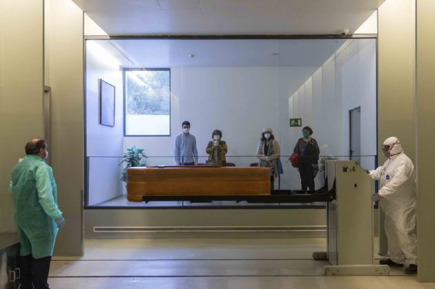 Los tanatorios, otro de los lugares que ha documentado Álvaro Calvo durante la pandemia Los tanatorios, otro de los lugares que ha documentado Álvaro Calvo durante la pandemia