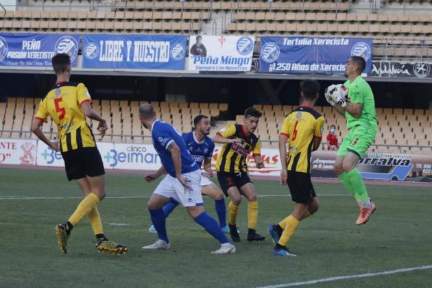 El asedio azulino en la segunda mitad no le dio para vencer al San Roque El asedio azulino en la segunda mitad no le dio para vencer al San Roque