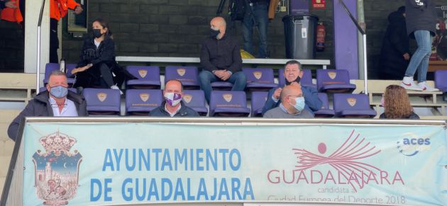 El alcalde de Guadalajara Alberto Rojo, por primera vez en el Pedro Escartín. El alcalde de Guadalajara Alberto Rojo, por primera vez en el Pedro Escartín.