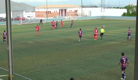 Momento en el que Parra hacer el primer gol del partido Momento en el que Parra hacer el primer gol del partido