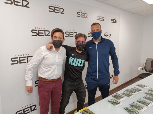 De izquierda a derecha: Cristian Palomares, BigMike y Luis de Frutos De izquierda a derecha: Cristian Palomares, BigMike y Luis de Frutos
