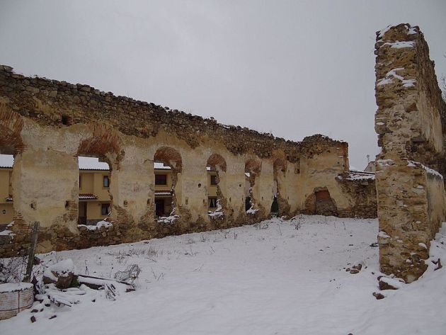 Ruinas de unos de las Casas de Esquileo de Trescasas Ruinas de unos de las Casas de Esquileo de Trescasas