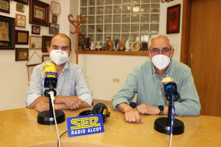 Fernando Sansaloni y Rafa Albero en el estudio central de Radio Alcoy Fernando Sansaloni y Rafa Albero en el estudio central de Radio Alcoy