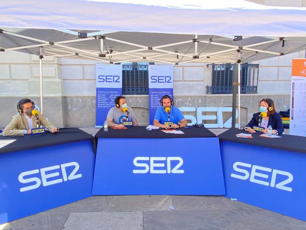 Félix Amaya, Paco Guerrero, Carlos Abengózar y Rosa Melchor en el programa especial desde Alcázar de San Juan Félix Amaya, Paco Guerrero, Carlos Abengózar y Rosa Melchor en el programa especial desde Alcázar de San Juan