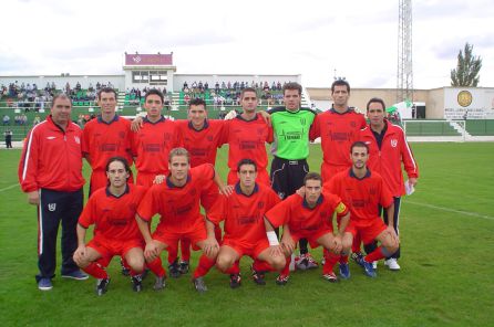 Once titular en uno de los encuentros de la temporada 2003-04 Once titular en uno de los encuentros de la temporada 2003-04