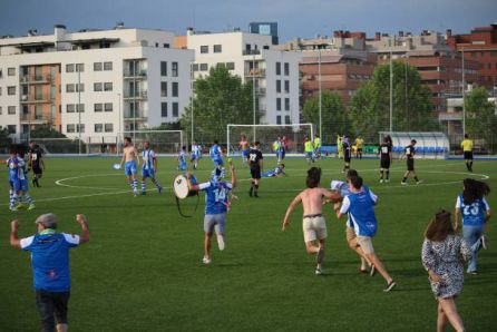 El Hogar Alcarreño S.A.D. asciende a 3ª RFEF y reescribe la historia del futbol de la provincia de Guadalajara y de la capital. El Hogar Alcarreño S.A.D. asciende a 3ª RFEF y reescribe la historia del futbol de la provincia de Guadalajara y de la capital.