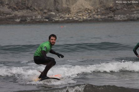 Surfak osasun fisikoa eta mentala lantzen ditu Surfak osasun fisikoa eta mentala lantzen ditu