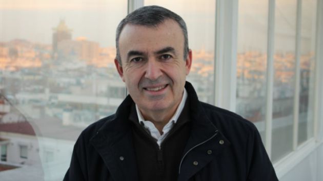 Lorenzo Silva, autor de "Castellano", una historia con los Comuneros que pide reflexión sobre nuestra identidad. Lorenzo Silva, autor de "Castellano", una historia con los Comuneros que pide reflexión sobre nuestra identidad.