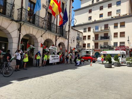Los integrantes de la Marcha por la Libertad del Sáhara han estado apoyados por algunos vecinos y vecinas de Aranda Los integrantes de la Marcha por la Libertad del Sáhara han estado apoyados por algunos vecinos y vecinas de Aranda